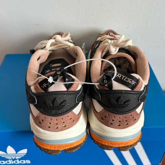 Adidas hyperturf sneakers size 39 1/3 - Picture 5 of 7